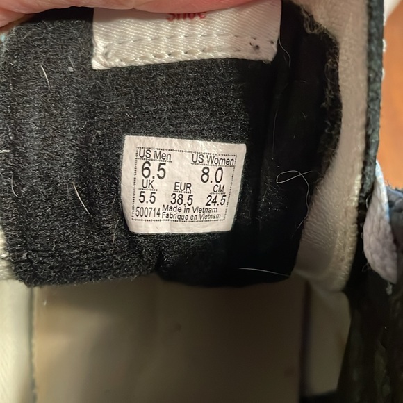 VANS Sk8-Hi Black & White Shoes US Men 6.5, 
US Women 8.0, UK 5.5, EUR 38.5 - Picture 8 of 9